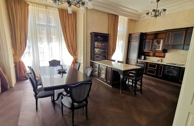 Appartamento storico in vendita Praha, Janáčkovo nábřeží , Praga, Foto 6/15
