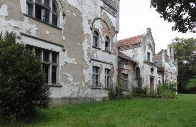 Herrenhaus/Gutshaus kaufen Brodnica, Großpolen:  Seitenansicht