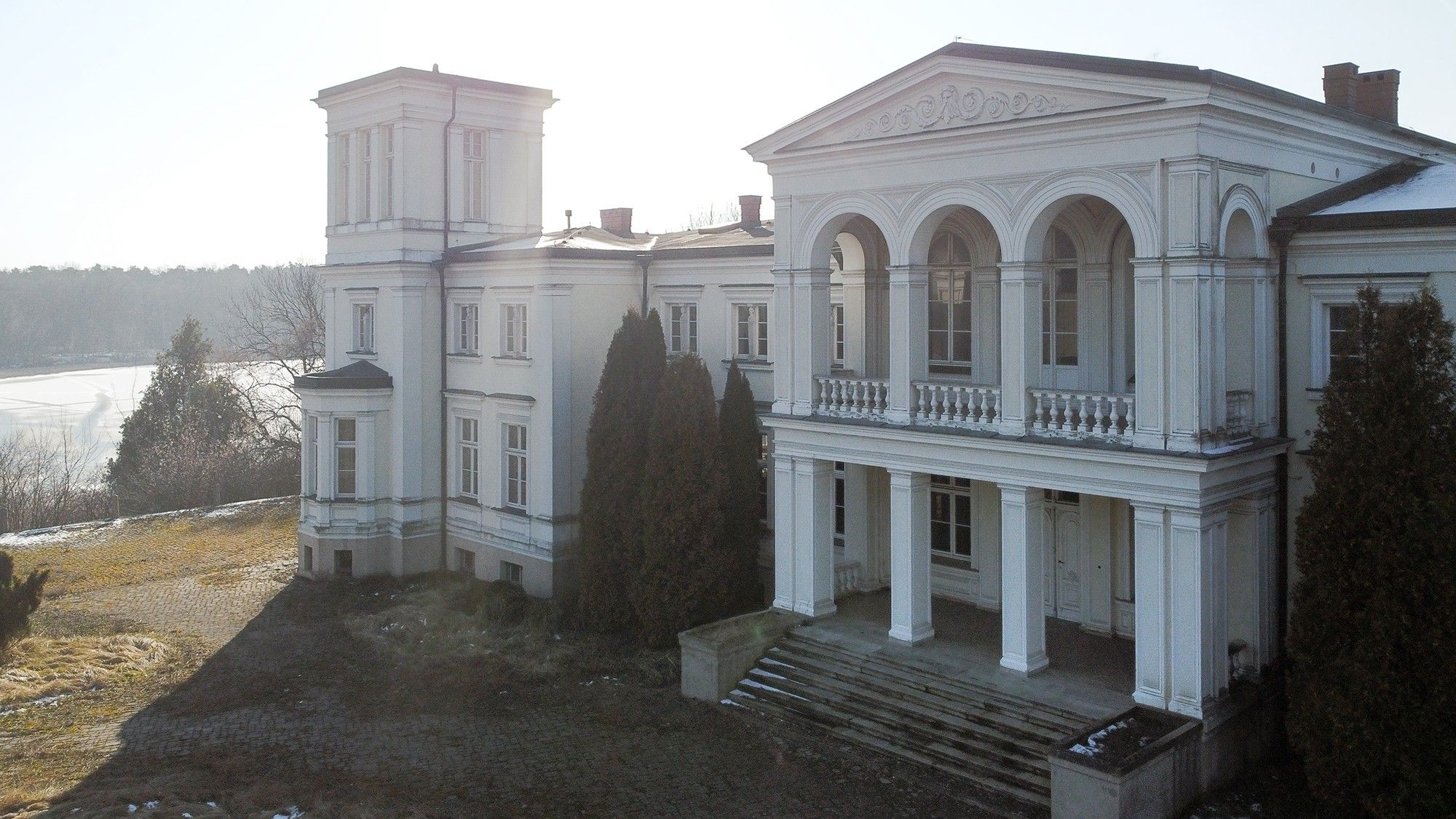 Fotos Historische Landvilla in traumhafter Seelage in Großpolen