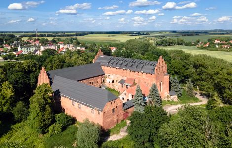 Barciany, Zamek - Burg Barten (Zamek w Barcianach)