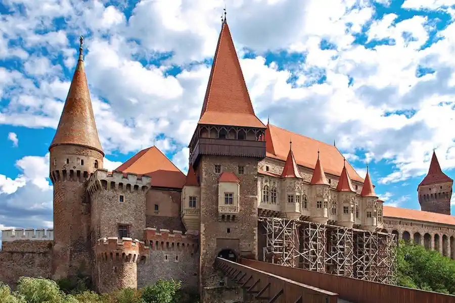 Castelul Corvinilor, Burg Hunedoara in Siebenbürgen