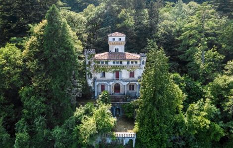 Stresa, Via Sempione Sud - Villa Gianfranco Ferré / Villa Balbo in  Stresa