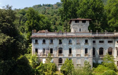 Lesa, Via Sempione - Villa Cavallini in Lesa