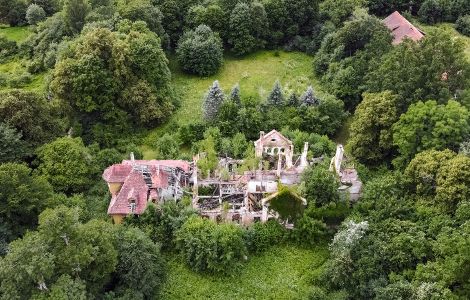  - Ruine des Gutshauses in Mieduniszki Wielkie