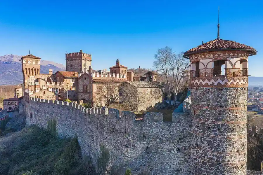 Burgen zum Verkauf in Europa November 2025