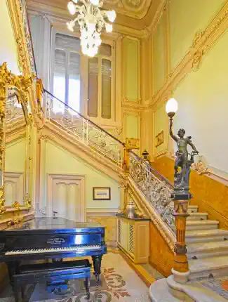 Historisches Anwesen mit Prestigevilla und Meerblick, Italien
