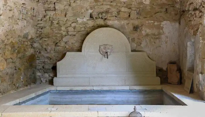 Historische Liegenschaft erwerben Uzès, Okzitanien