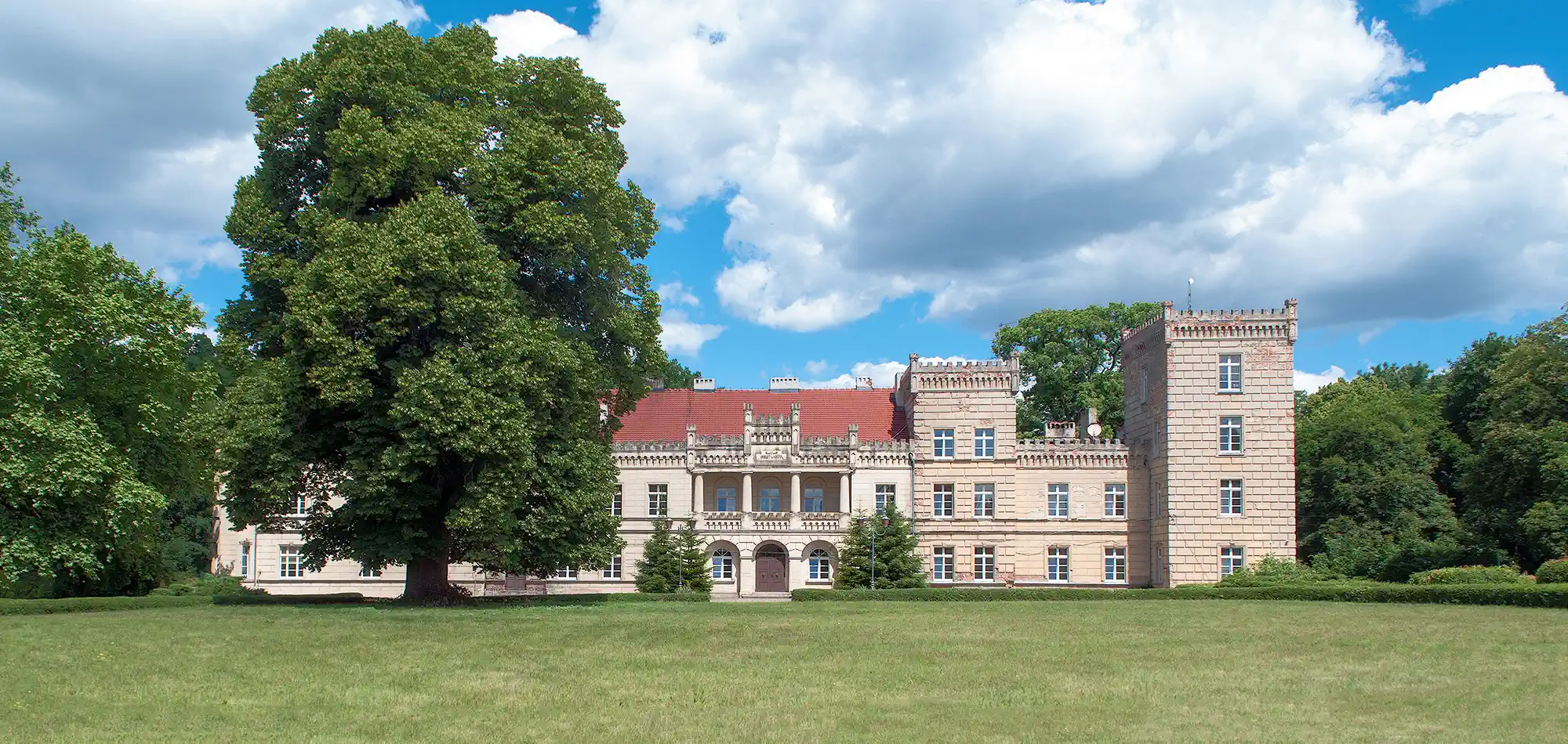 Herrenhaus in Goscieszyn (Pałac w Gościeszynie)