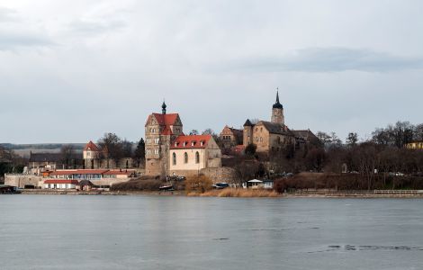 /pp/public_domain/thumb-deutschland-sachsen-anhalt-seeburg-schloss.jpg