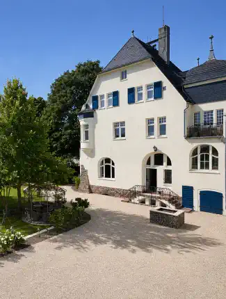 Demeure historique au bord du Rhin