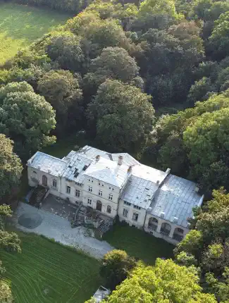 Herrenhaus mit Park in Alleinlage zwischen Berlin und Posen