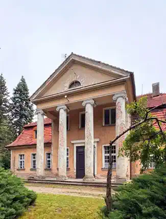 Herrenhaus bei Leszno mit 5 Hektar Park und Pachtoption