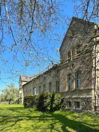 Einzigartiges Herrenhaus mit großzügigem Grundstück in Ostseenähe!, Mecklenburg-Vorpommern